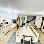 Maria Antonietta House בית נופש