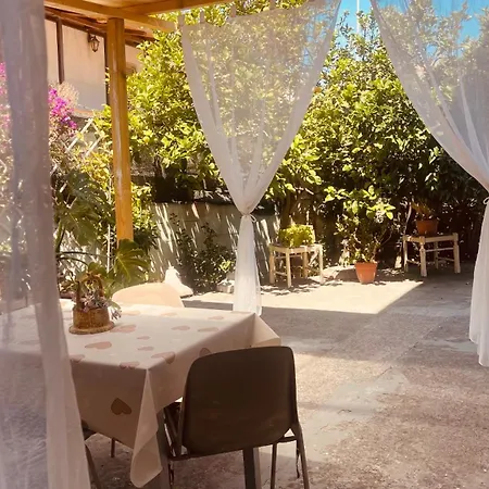 Maria Antonietta House بيت للعطل *